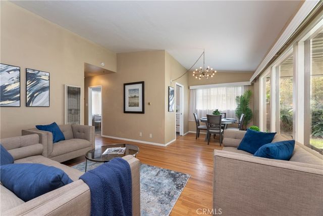 2843 Lomina, Long Beach, CA 90815