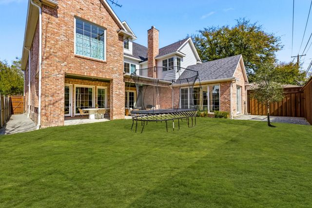 5526 Glenwick Lane, Dallas, TX 75209