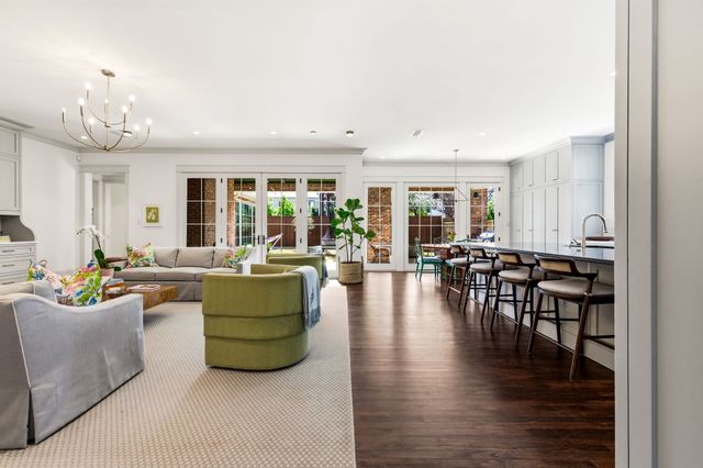 5526 Glenwick Lane, Dallas, TX 75209