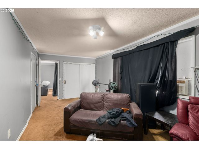 13670 Sw 21ST St, Beaverton, OR 97008