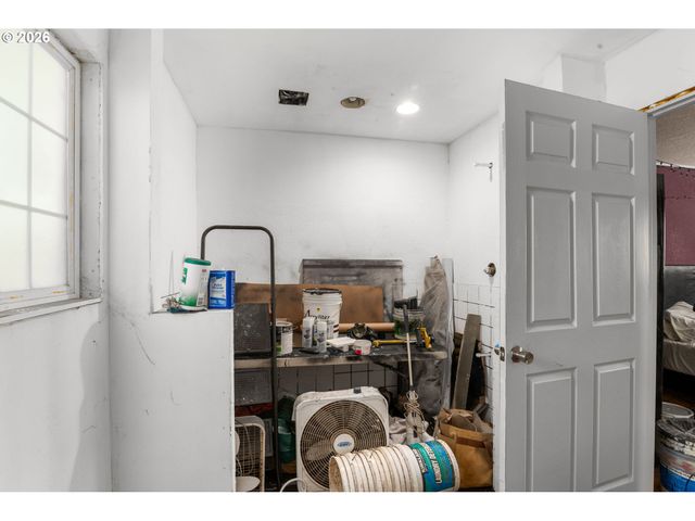 13670 Sw 21ST St, Beaverton, OR 97008