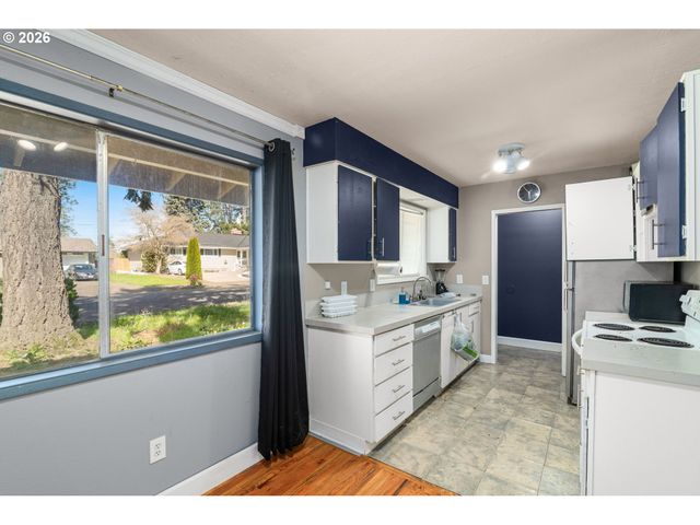 13670 Sw 21ST St, Beaverton, OR 97008