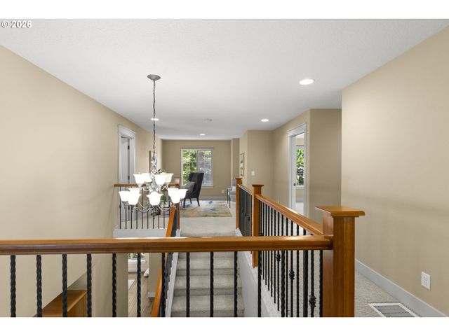 16630 Nw VETTER Dr, Portland, OR 97229