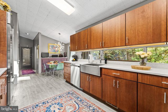 32 CAVESWOOD LN, Owings Mills, MD 21117