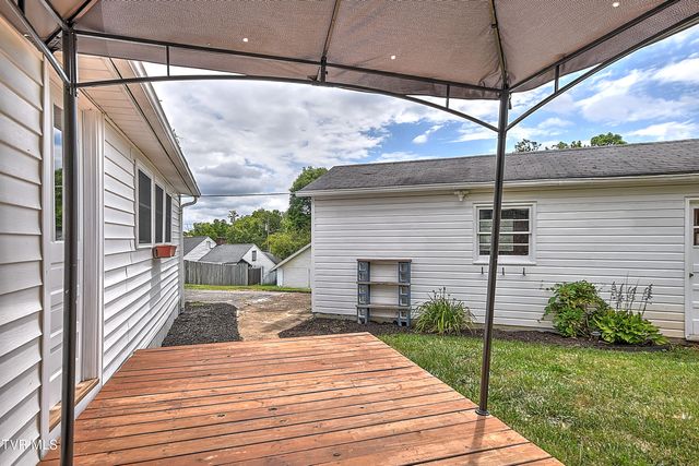 2607 Gilmer Street, Johnson City, TN 37604