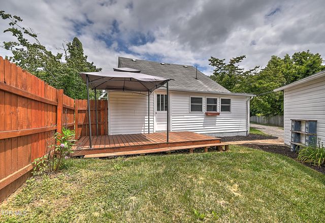 2607 Gilmer Street, Johnson City, TN 37604