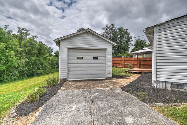 2607 Gilmer Street, Johnson City, TN 37604