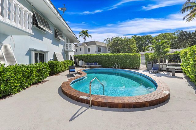 1200 Mariposa Ave D201, Coral Gables, FL 33146