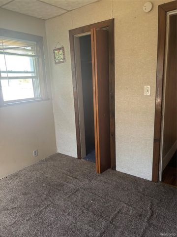 1122 Simcoe Avenue, Flint, MI 48507