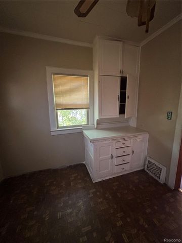 1122 Simcoe Avenue, Flint, MI 48507