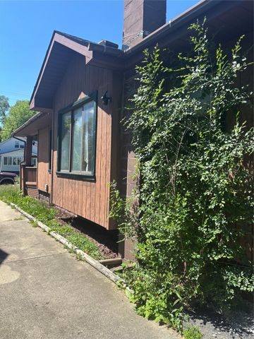 1122 Simcoe Avenue, Flint, MI 48507