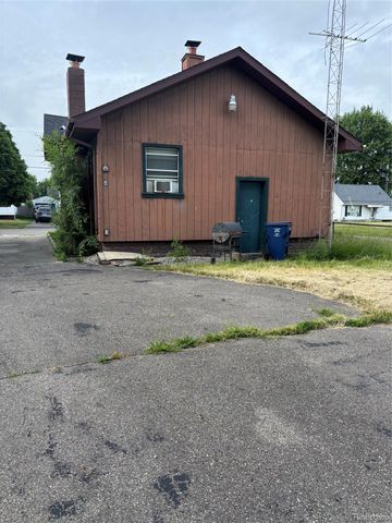 1122 Simcoe Avenue, Flint, MI 48507