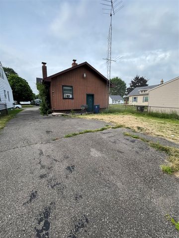 1122 Simcoe Avenue, Flint, MI 48507