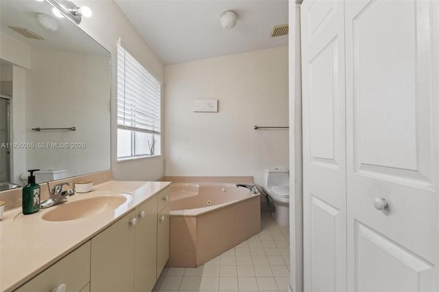 4826 NW 116th Ave, Doral, FL 33178