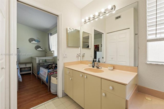 4826 NW 116th Ave, Doral, FL 33178