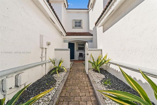 4826 NW 116th Ave, Doral, FL 33178