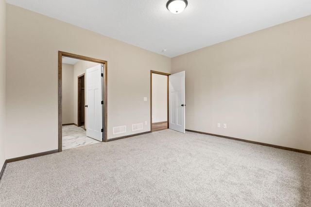 2557 County Rd I, Mounds View, MN 55112