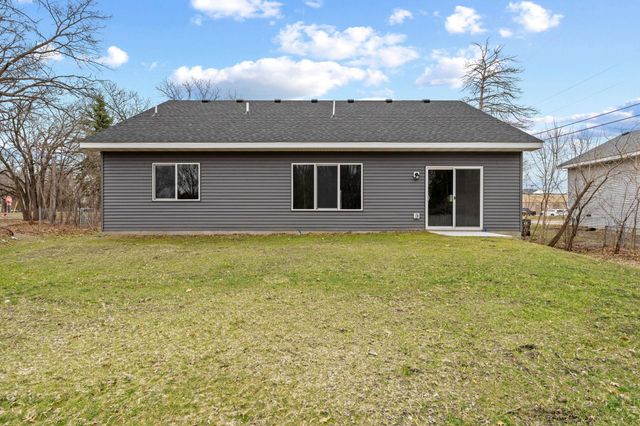 2557 County Rd I, Mounds View, MN 55112