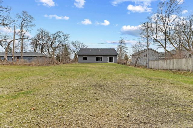 2557 County Rd I, Mounds View, MN 55112