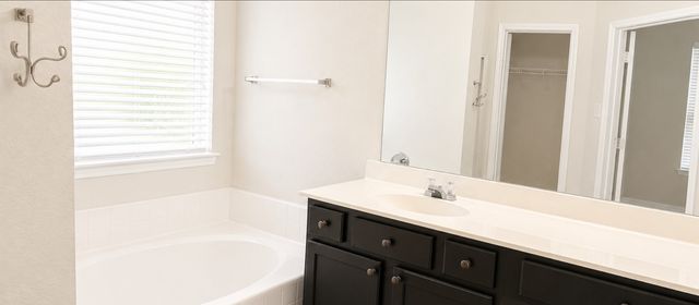 13252 Ridgepointe Road, Fort Worth, TX 76244