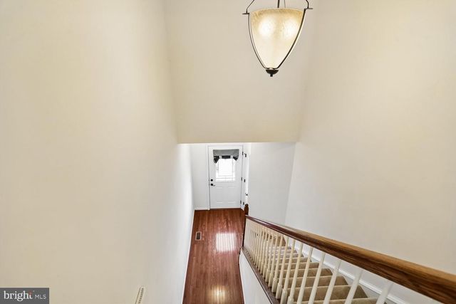 41657 MCMONAGLE SQ, Aldie, VA 20105