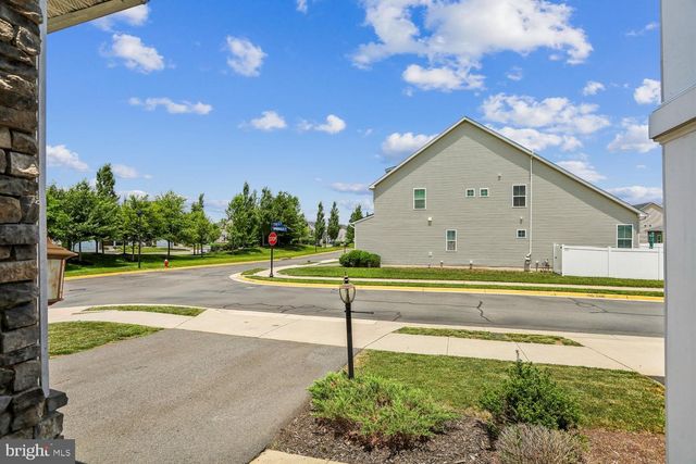 41657 MCMONAGLE SQ, Aldie, VA 20105