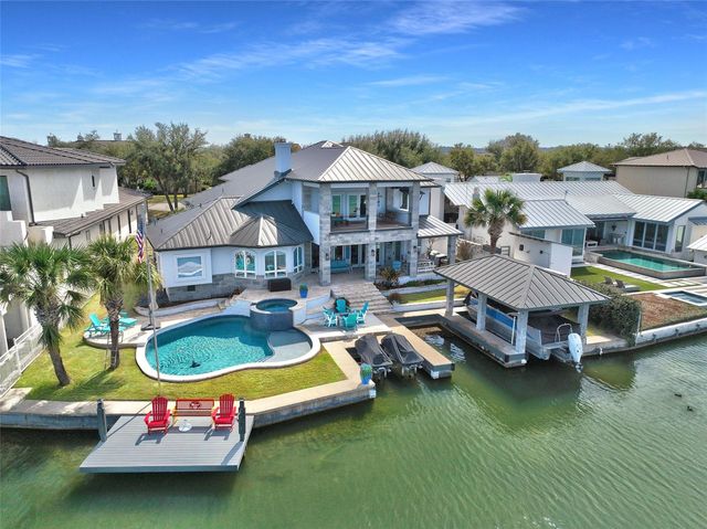 404 Matern CT, Horseshoe Bay, TX 78657