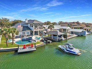 404 Matern CT, Horseshoe Bay, TX 78657