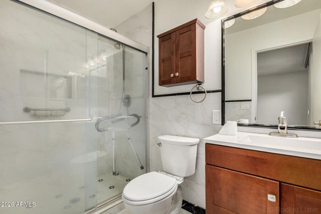 5626 W BLUEFIELD Avenue, Glendale, AZ 85308