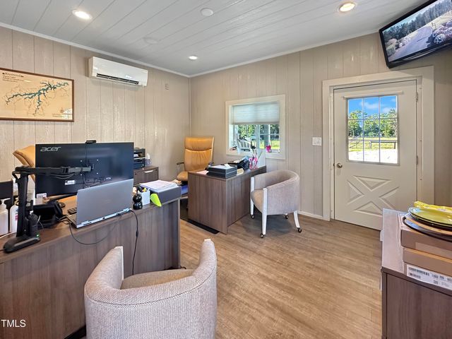 8589 Mcghees Mill Road, Semora, NC 27343