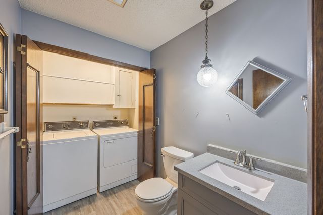 2611 Thornton Avenue, Des Moines, IA 50321