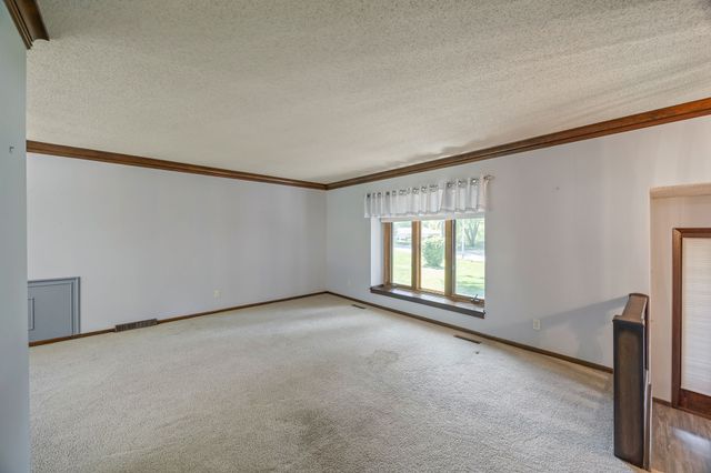2611 Thornton Avenue, Des Moines, IA 50321