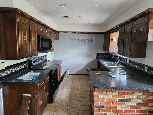 801 Bonnie Avenue, Purcell, OK 73080
