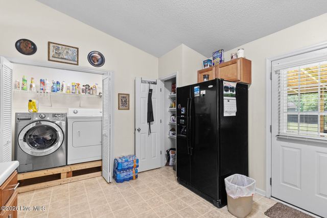 303 N Grazing Court, Sneads Ferry, NC 28460