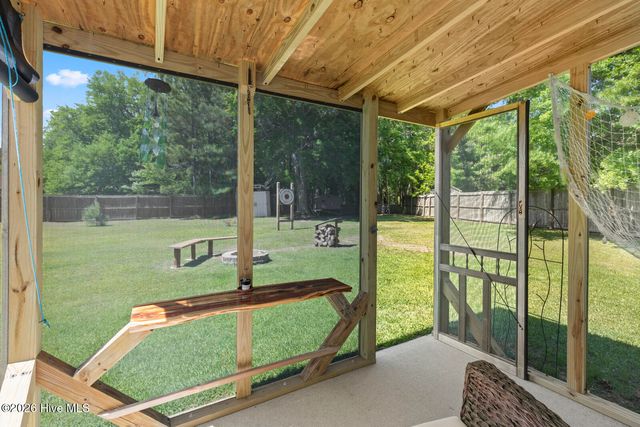 303 N Grazing Court, Sneads Ferry, NC 28460
