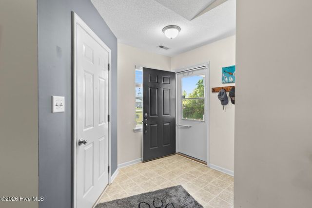 303 N Grazing Court, Sneads Ferry, NC 28460