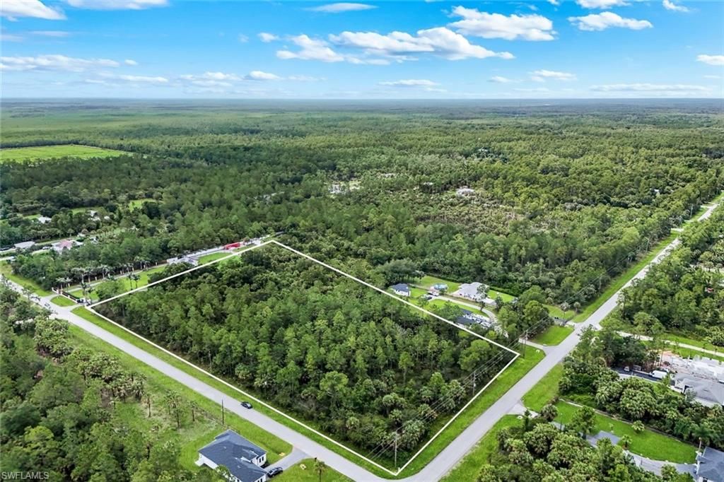 30th Ave SE, NAPLES, FL 34117 — photo 2