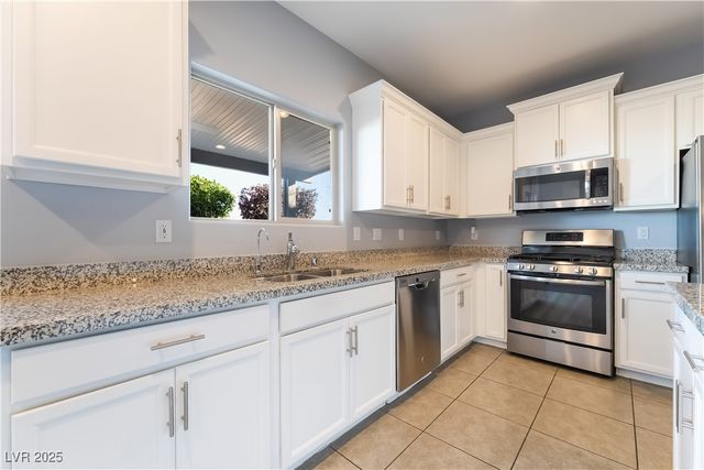 10256 Glacier Pool Street, Las Vegas, NV 89178