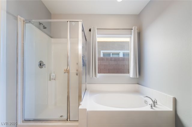 10256 Glacier Pool Street, Las Vegas, NV 89178