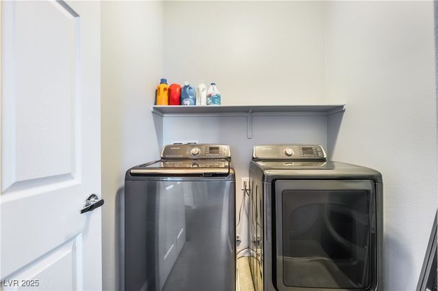 10256 Glacier Pool Street, Las Vegas, NV 89178