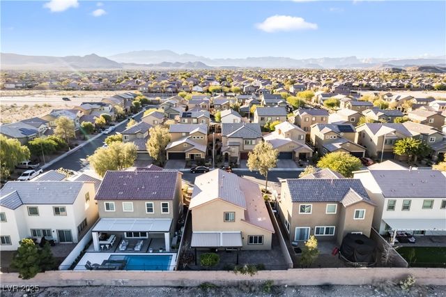 10256 Glacier Pool Street, Las Vegas, NV 89178