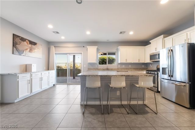 10256 Glacier Pool Street, Las Vegas, NV 89178