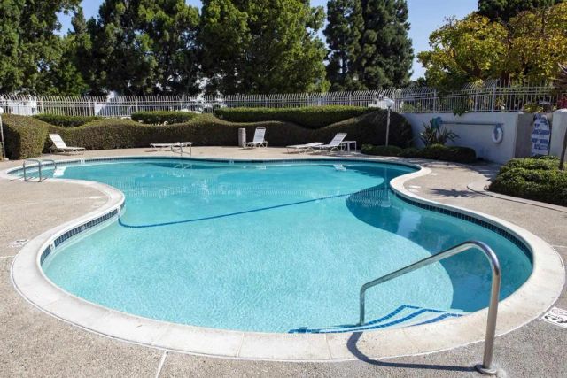 8442 Via Sonoma 80, La Jolla, CA 92037