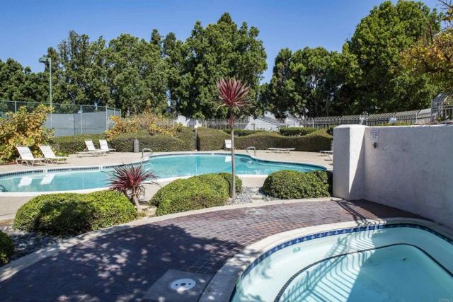 8442 Via Sonoma 80, La Jolla, CA 92037