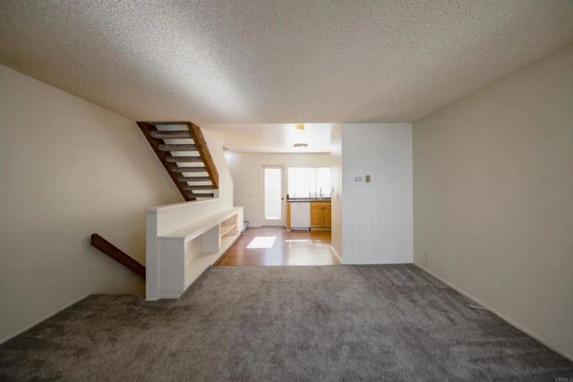 8442 Via Sonoma 80, La Jolla, CA 92037