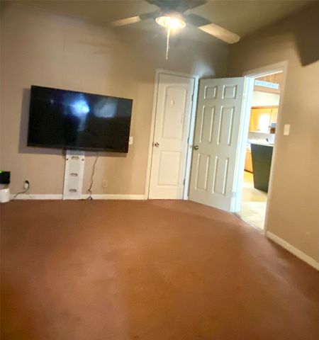 201 S Bois D, Dodd City, TX 75438