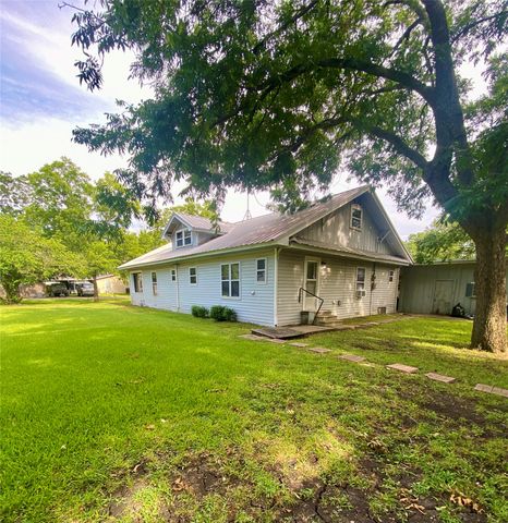 201 S Bois D, Dodd City, TX 75438