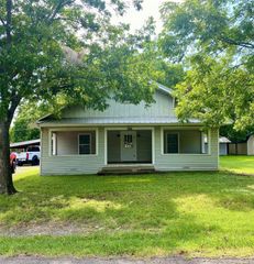 201 S Bois D, Dodd City, TX 75438