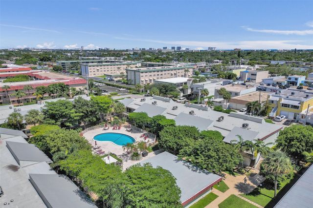 860 SE 6TH Avenue 410, Deerfield Beach, FL 33441