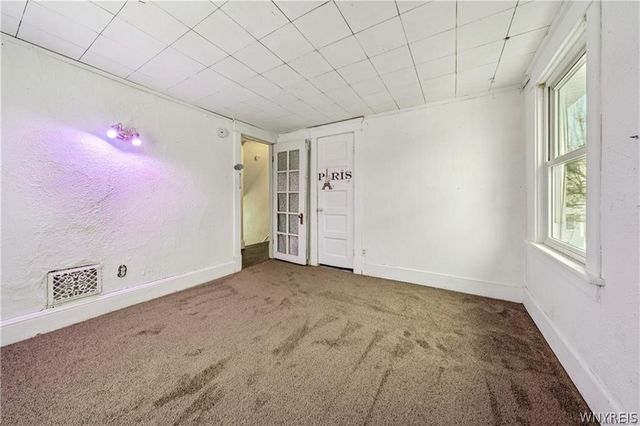 1455 Kenmore Avenue, Tonawanda, NY 14217